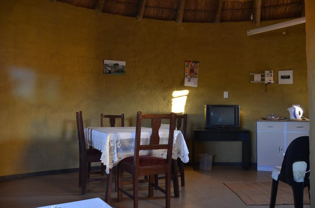 Bama Lodge Rietfontein Zewnętrze zdjęcie